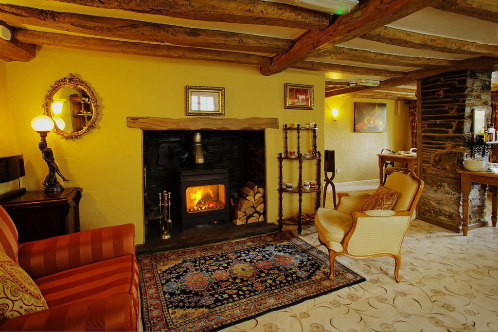 Tinhay Mill Hotell Lifton Exteriör bild